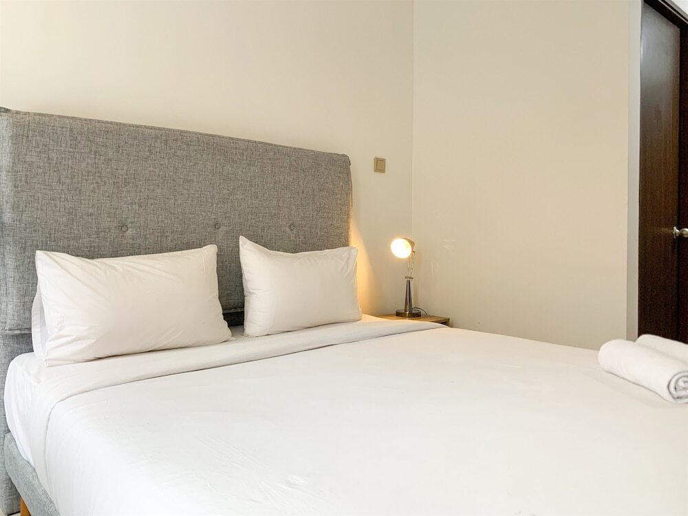 Депок: Elegant Studio At Transpark Cibubur Apartment Near Shopping Mall