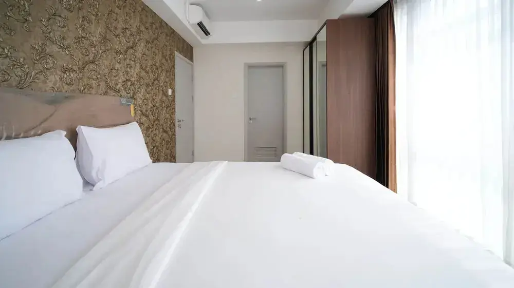 Сурабая: Nice 3Br Connected To Mall At Grand Sungkono Lagoon Apartment