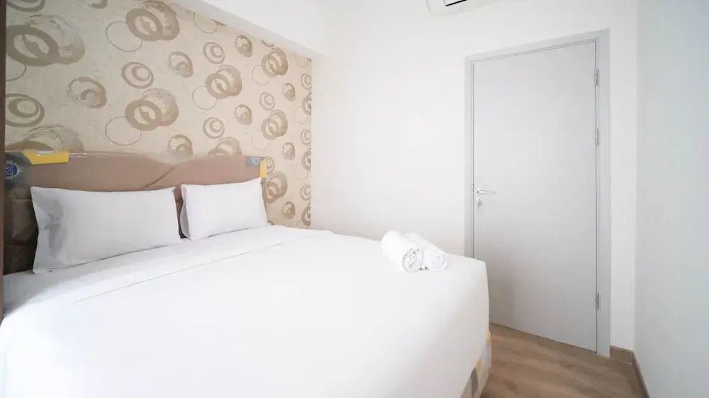 Сурабая: Nice 3Br Connected To Mall At Grand Sungkono Lagoon Apartment
