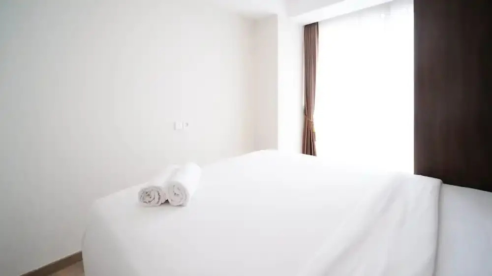 Сурабая: Nice 3Br Connected To Mall At Grand Sungkono Lagoon Apartment