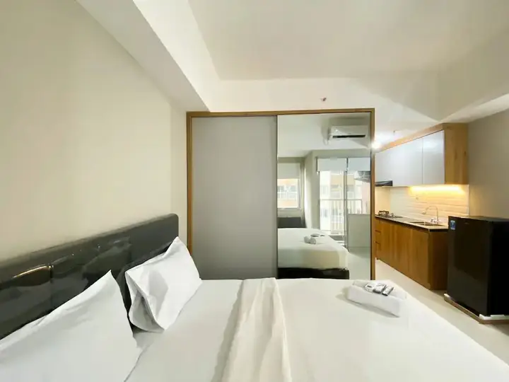 Бекаси: Minimalist Studio Room Gateway Park Lrt City Bekasi Apartment