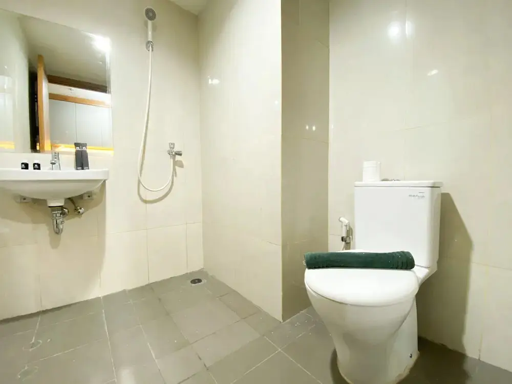Бекаси: Minimalist Studio Room Gateway Park Lrt City Bekasi Apartment