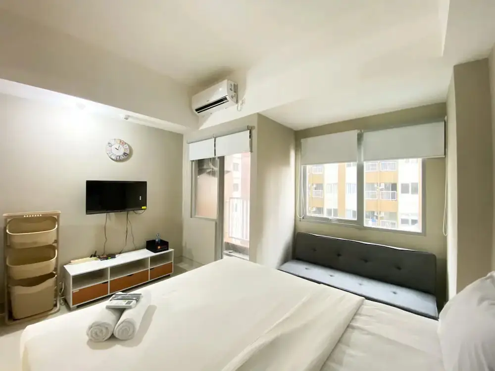 Бекаси: Minimalist Studio Room Gateway Park Lrt City Bekasi Apartment