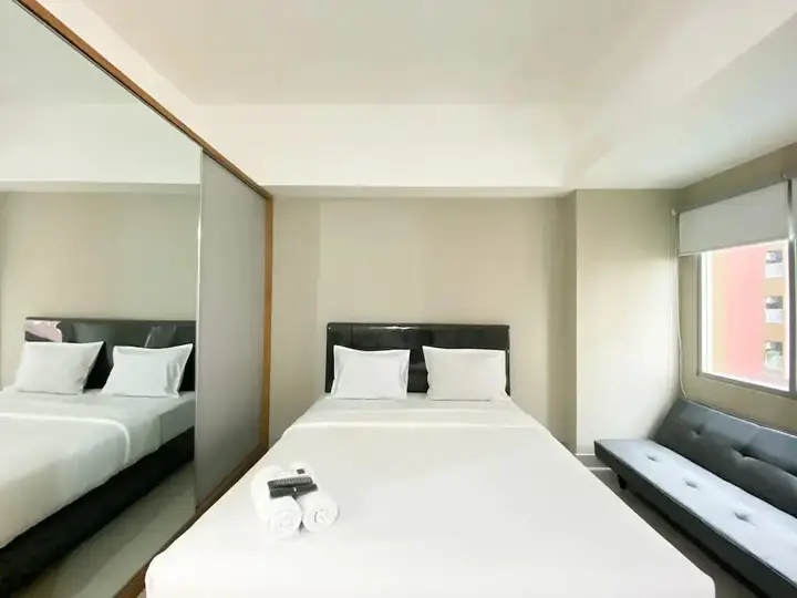 Бекаси: Simply Studio Room Gateway Park Lrt City Bekasi Apartment