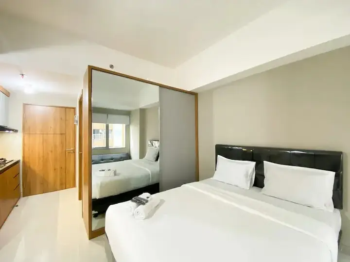 Бекаси: Simply Studio Room Gateway Park Lrt City Bekasi Apartment