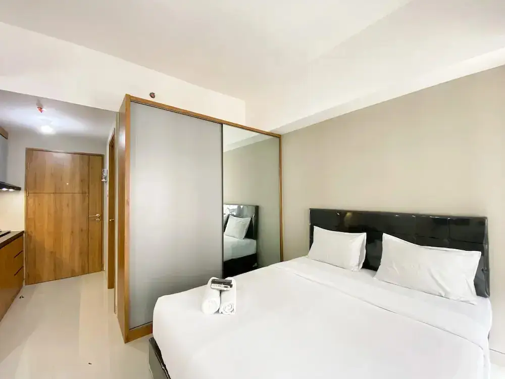 Бекаси: Homey And Cozy Stay Studio Gateway Park Lrt City Bekasi Apartment