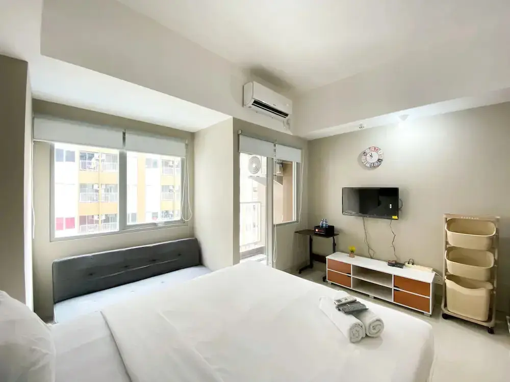 Бекаси: Homey And Cozy Stay Studio Gateway Park Lrt City Bekasi Apartment
