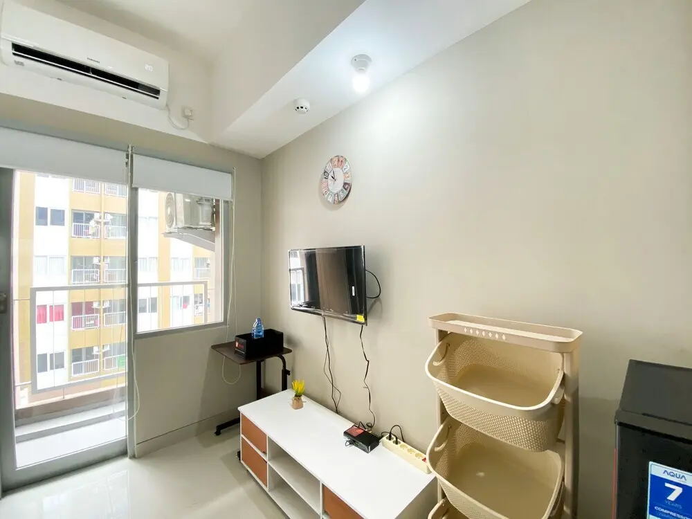 Бекаси: Homey And Cozy Stay Studio Gateway Park Lrt City Bekasi Apartment