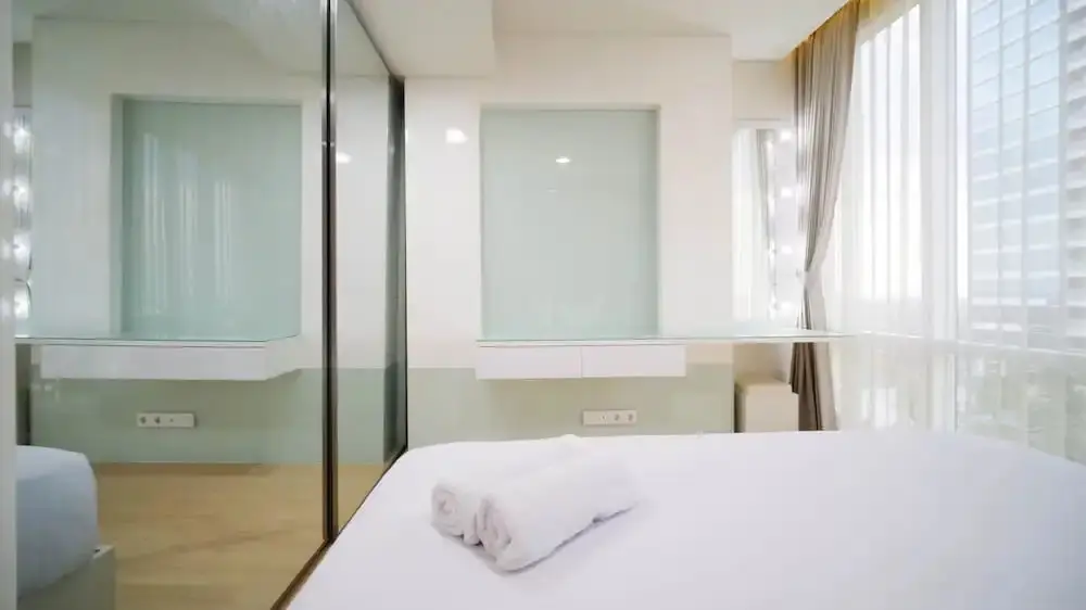 Сурабая: Private Access And Luxurious 2Br Apartment At The Galaxy Residences