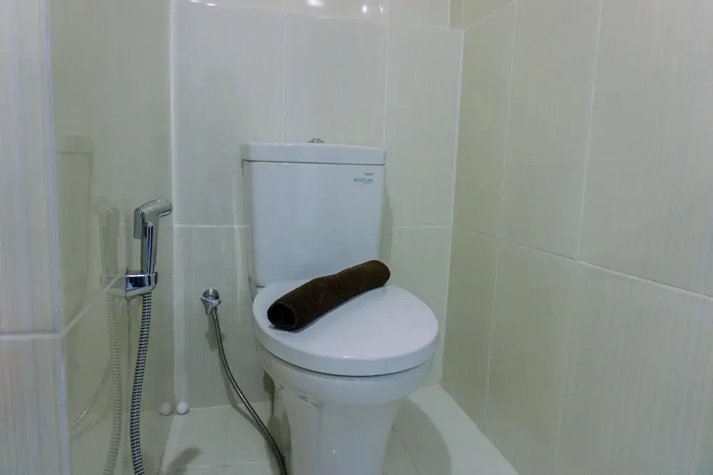 Джакарта: Modern Look And Spacious 1Br At Neo Soho Apartment