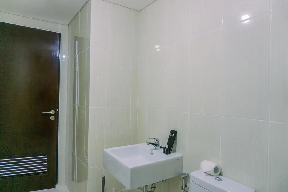 Джакарта: Modern Look And Spacious 1Br At Neo Soho Apartment