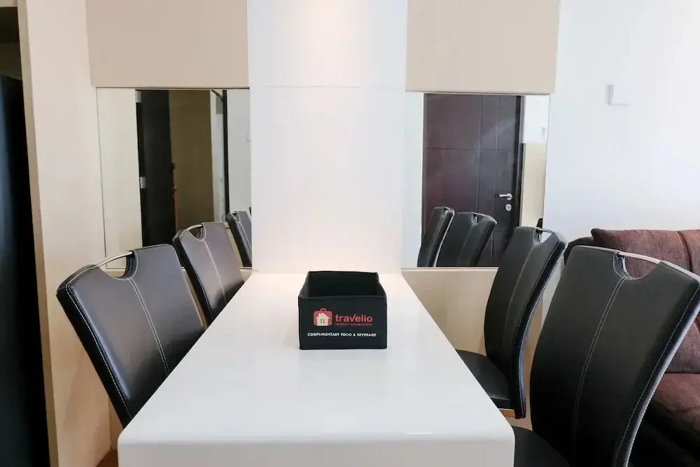 Бандунг: Homey And Cozy 2Br Apartment At Tamansari La Grande