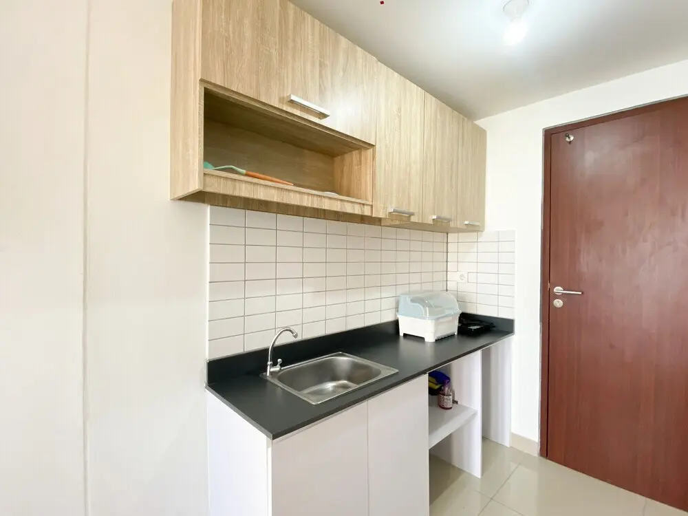 Джакарта: Compact And Comfortable Studio Sayana Bekasi Apartment