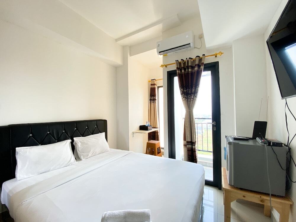 Джакарта: Compact And Comfortable Studio Sayana Bekasi Apartment