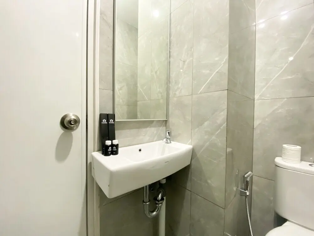 Джакарта: Compact And Comfortable Studio Sayana Bekasi Apartment