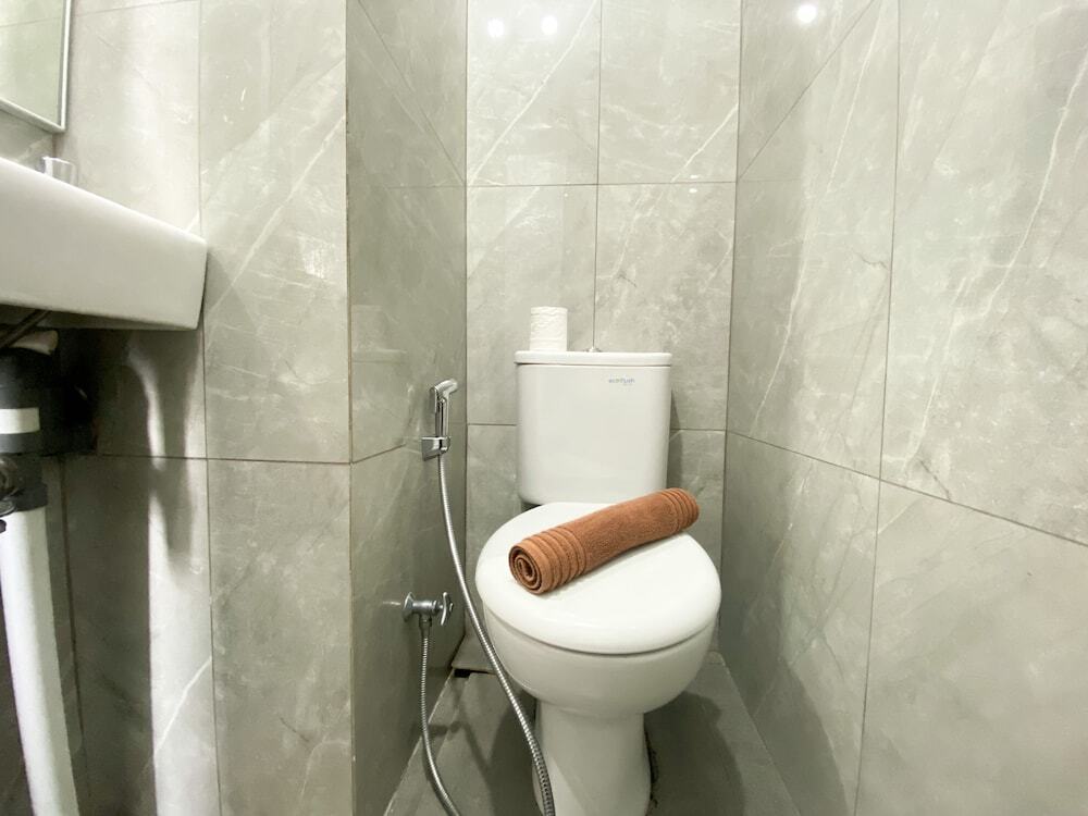 Джакарта: Compact And Comfortable Studio Sayana Bekasi Apartment
