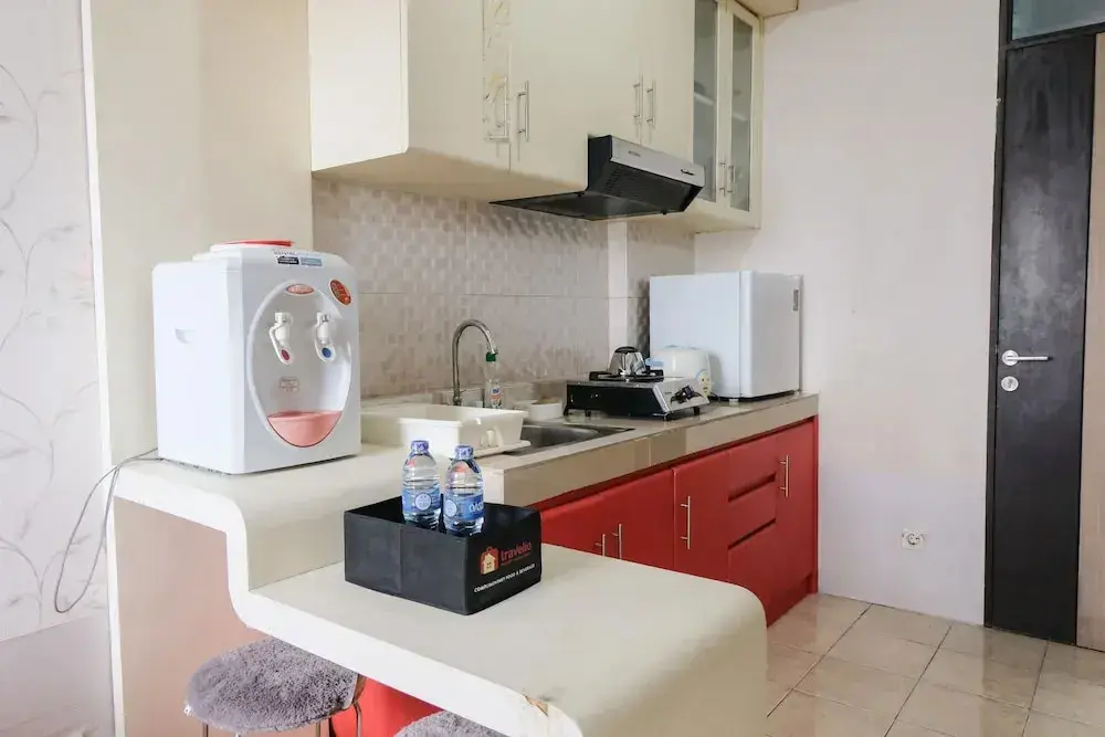 Чимахи: Homey 2Br Apartment At The Edge Bandung