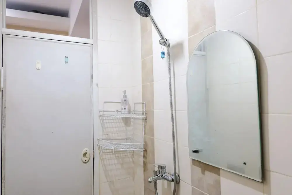 Чимахи: Homey 2Br Apartment At The Edge Bandung