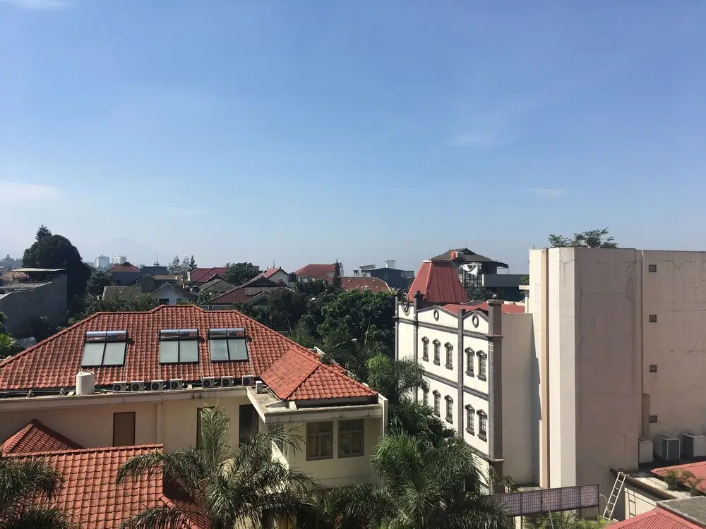 Бандунг: Homey 2Br At Majesty Apartment