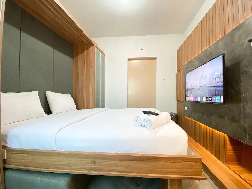 Семаранг: Cozy And Tidy 1Br The Alton Apartment