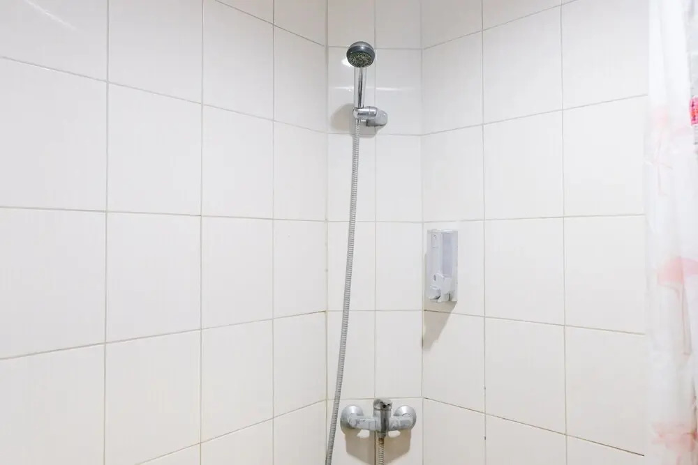 Бандунг: Homey And Cozy 2Br At Mekarwangi Square Cibaduyut Apartment