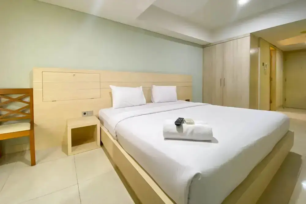 Семаранг: Cozy Studio Apartment At 21St Floor Warhol (W/R) Residences