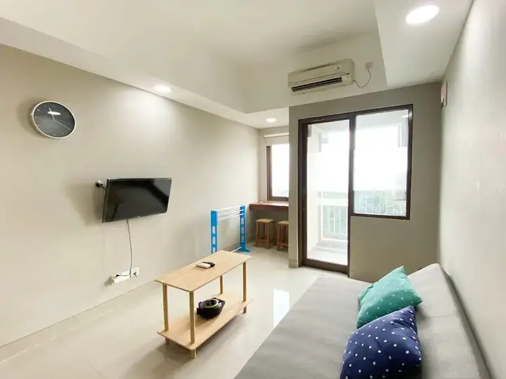 Бекаси: Comfort 1Br At Gateway Park Lrt City Bekasi Apartment
