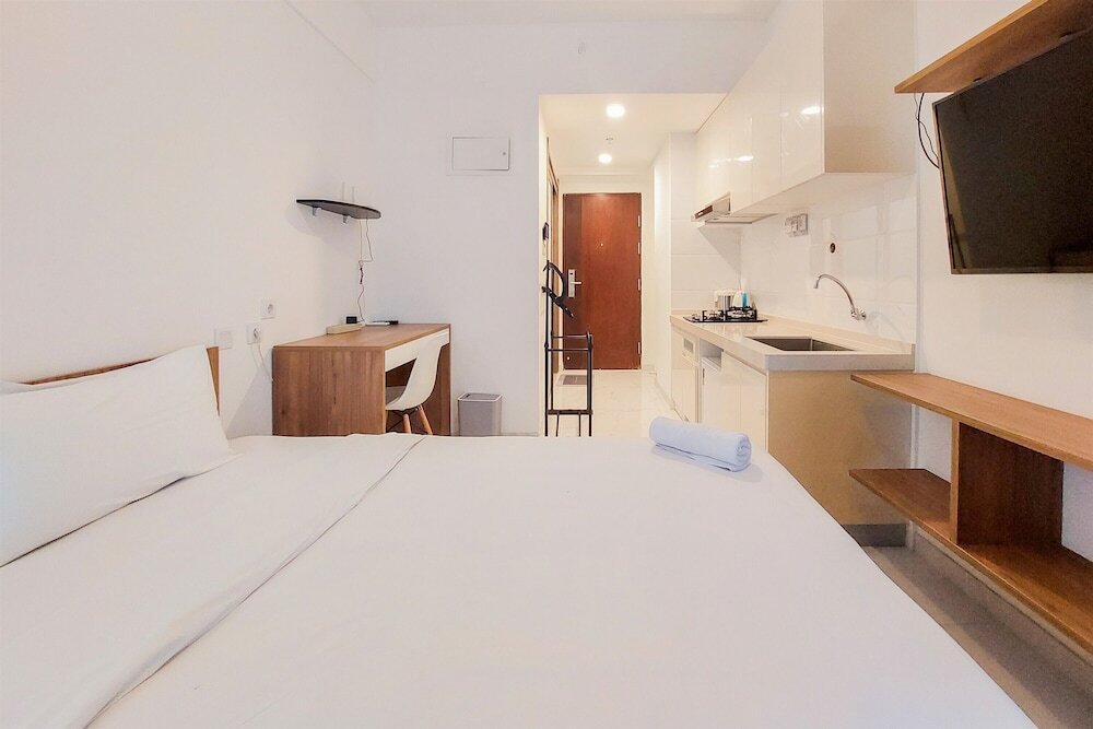 Legok: Simply Look And Restful Studio Sky House Bsd Apartment