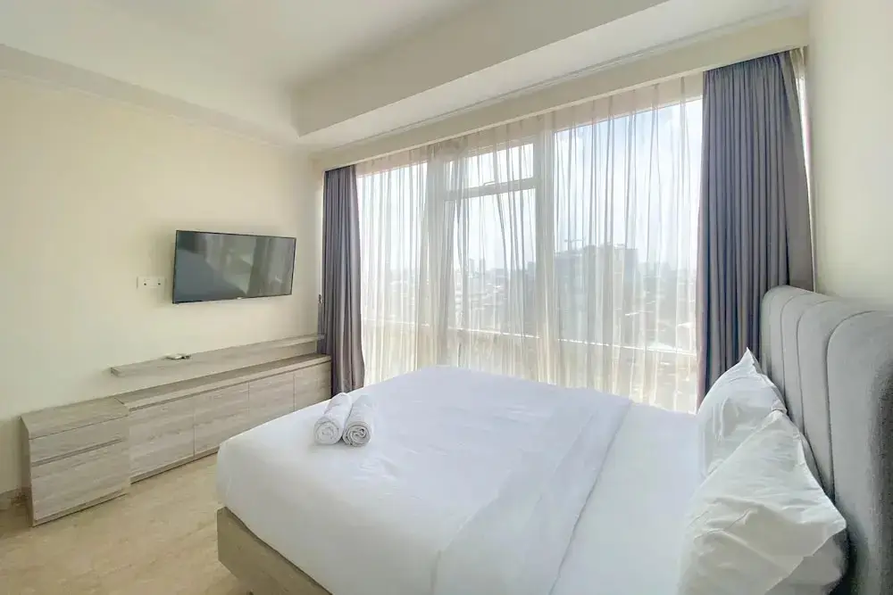 Джакарта: Spacious And Elegant Designed 3Br At Menteng Park Apartment