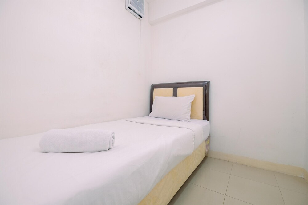 Джакарта: Strategic Designed And Simply 2Br At Bassura City Apartment