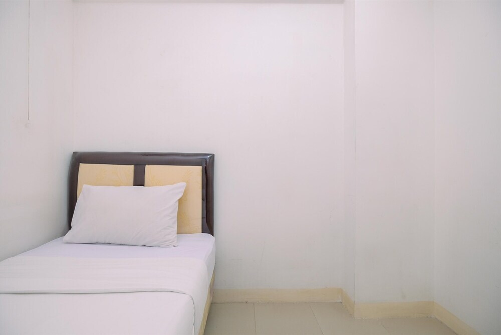 Джакарта: Strategic Designed And Simply 2Br At Bassura City Apartment