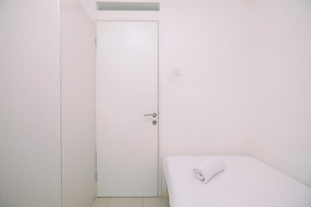 Джакарта: Strategic Designed And Simply 2Br At Bassura City Apartment