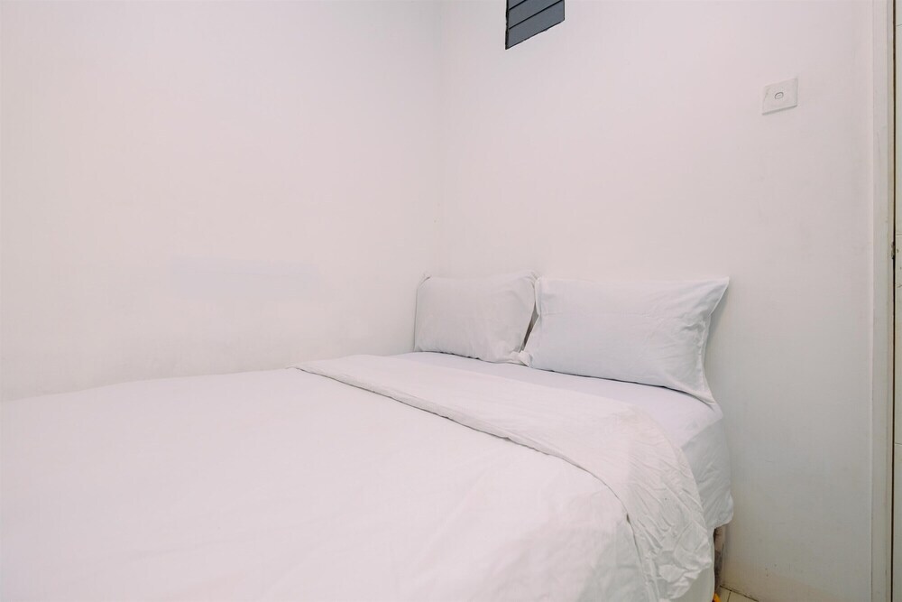 Джакарта: Minimalist And Best Deal 2Br At Bassura City Apartment