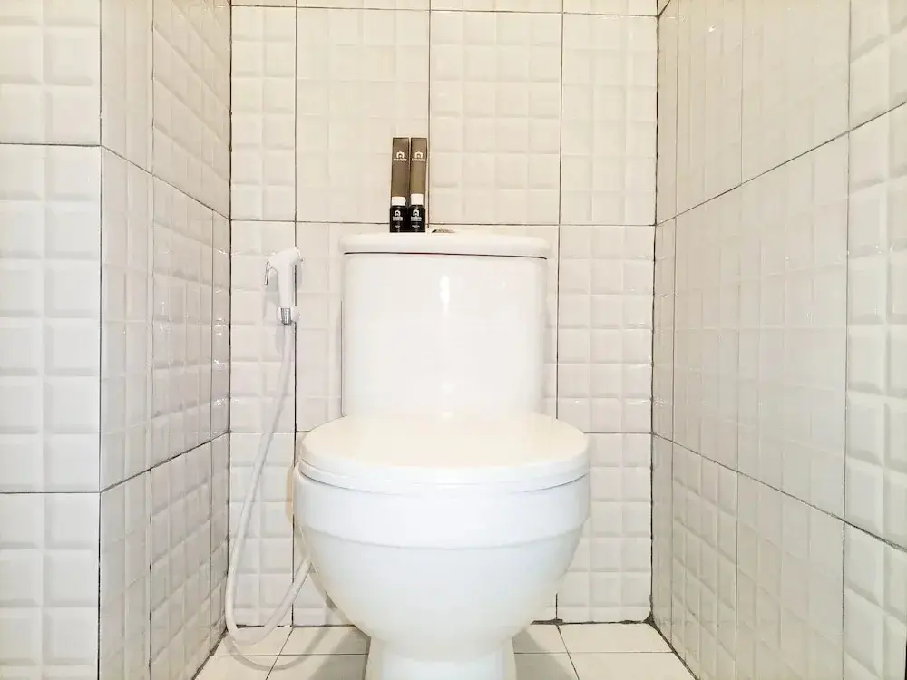Медан: Brand New And Comfortable Studio At De Prima Apartment