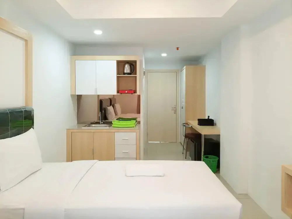 Медан: Brand New And Comfortable Studio At De Prima Apartment