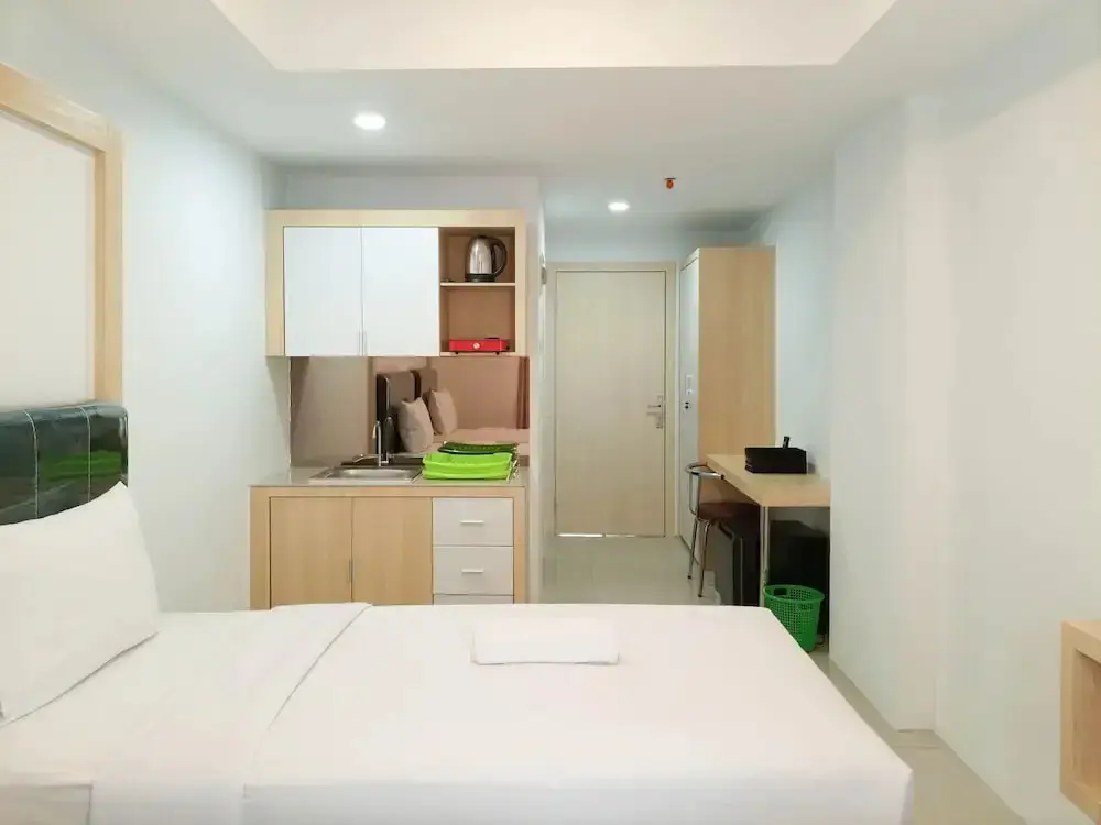 Медан: Brand New And Comfortable Studio At De Prima Apartment