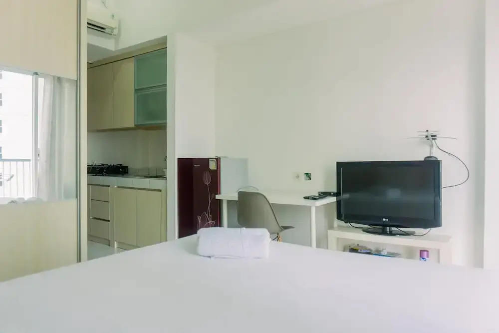 Южный Тангеранг: Good Deal And Warm Studio Room Casa De Parco Apartment