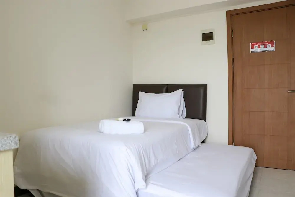 Депок: Simple And Enjoy Living Studio Room At Cinere Resort Apartment