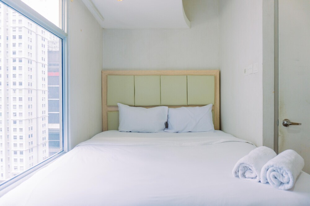 Джакарта: Cozy Stay And Tidy 1Br Green Bay Pluit Apartment