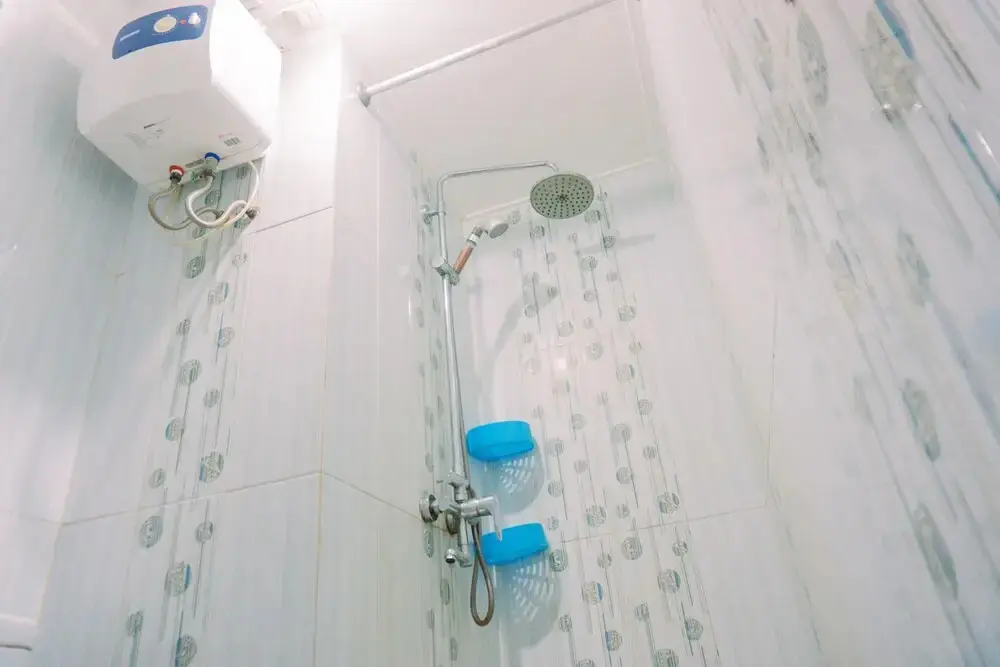 Джакарта: Cozy Stay And Tidy 1Br Green Bay Pluit Apartment