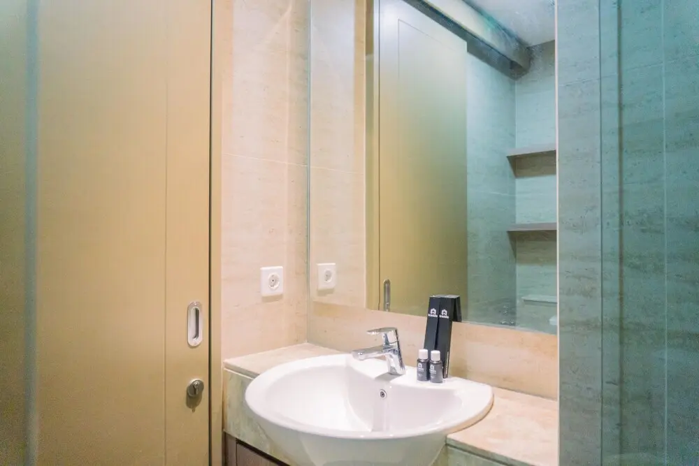 Джакарта: Comfort And Nice 2Br At Gold Coast Apartment