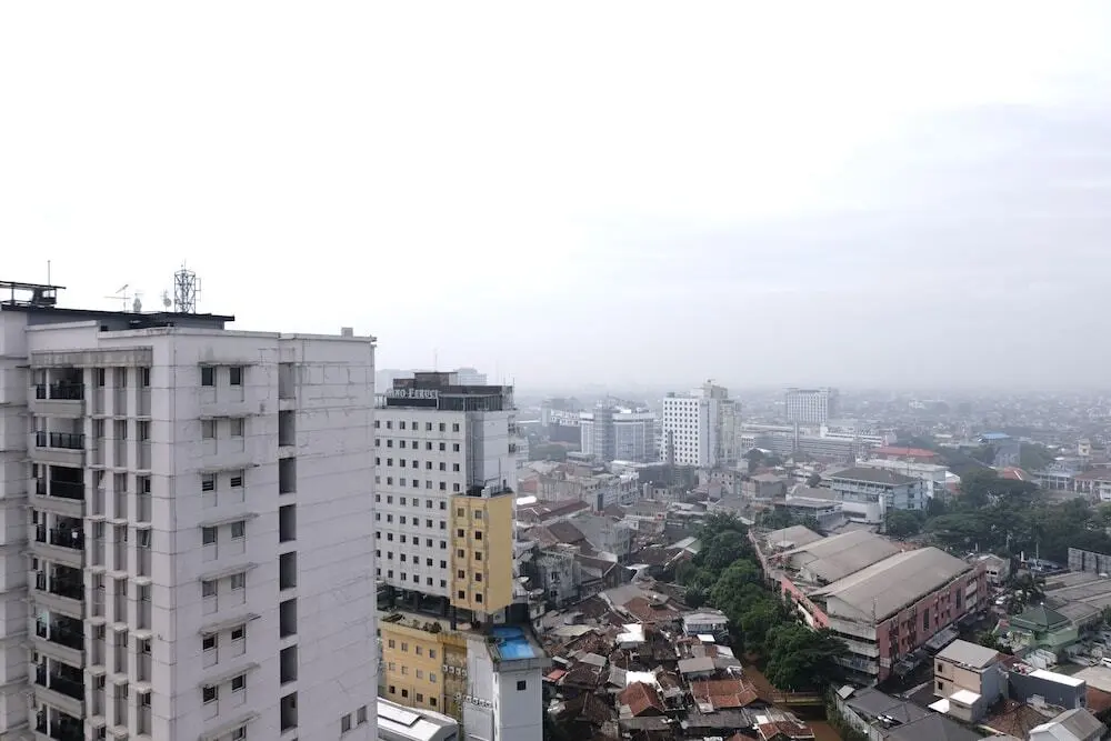 Бандунг: Homey 3Br Apartment At Braga City Walk