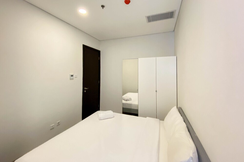 Джакарта: Super Great Homey 3Br At Sudirman Suites Apartment