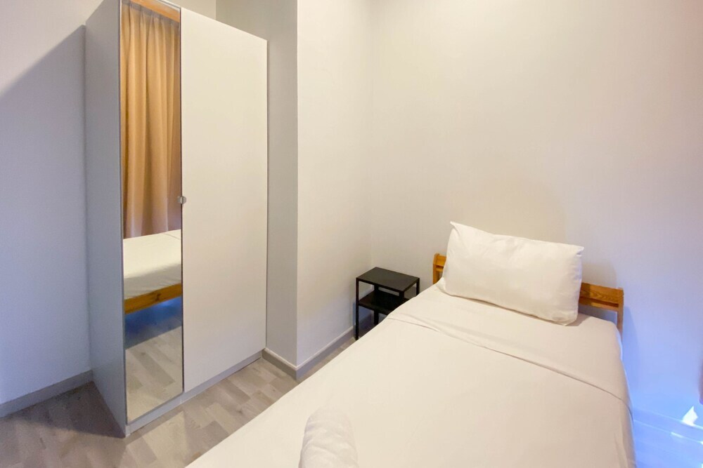 Джакарта: Super Great Homey 3Br At Sudirman Suites Apartment