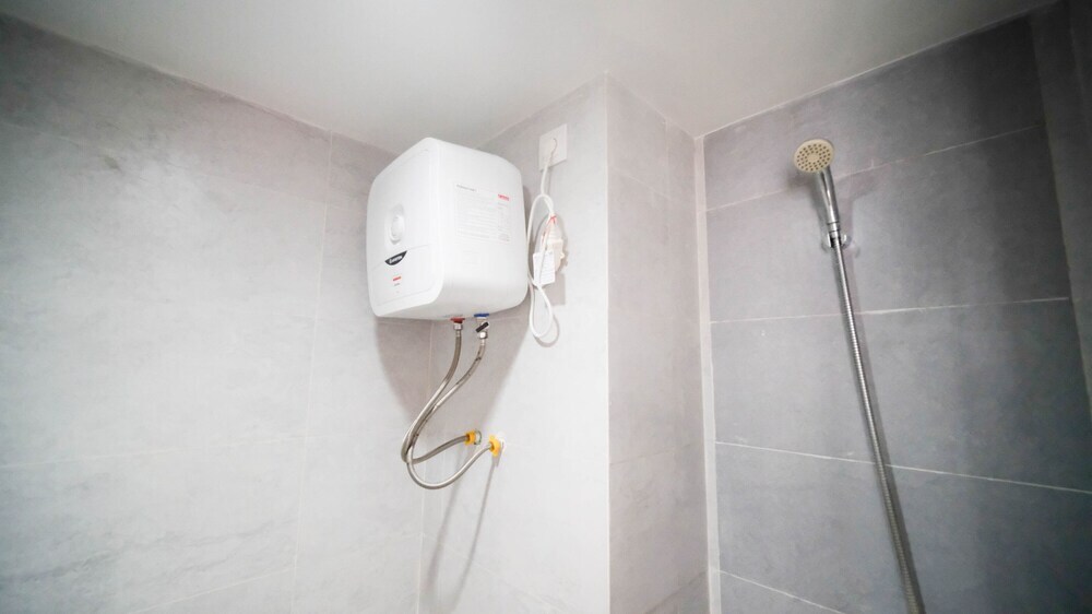 Сурабая: Cozy Stay And Modern Studio Apartment At Taman Melati Surabaya