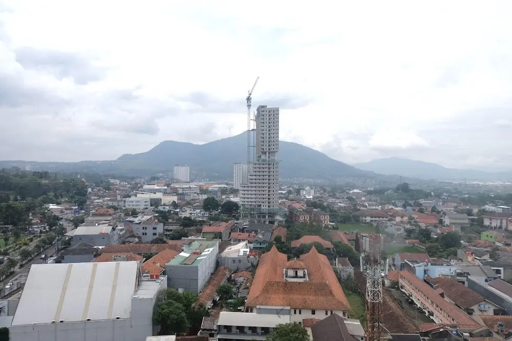 Сумеданг: Best Deal Studio at Harvard Jatinangor Apartment
