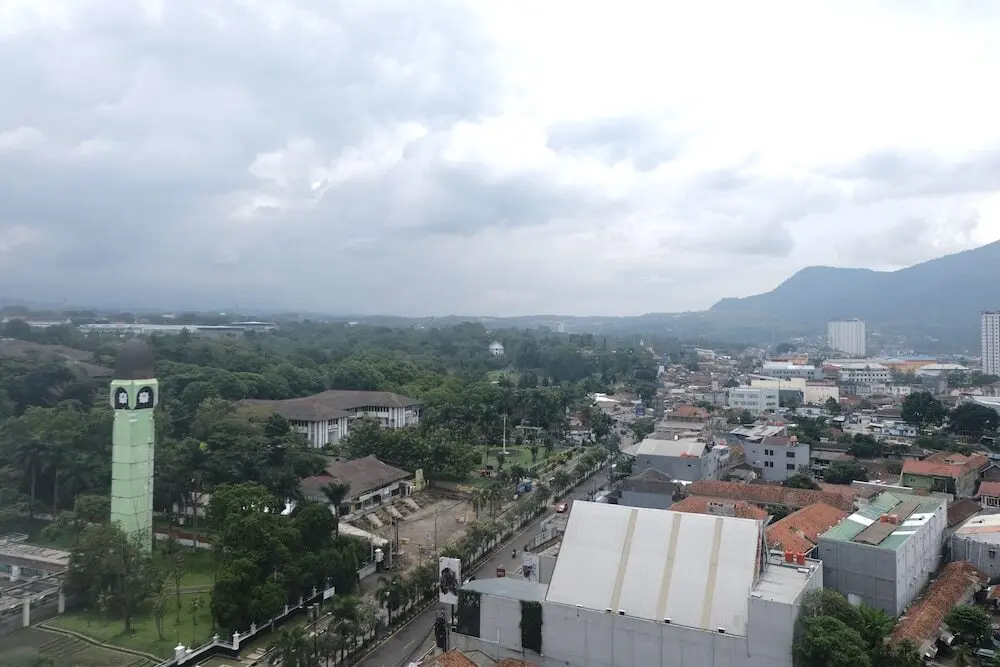 Сумеданг: Best Deal Studio at Harvard Jatinangor Apartment
