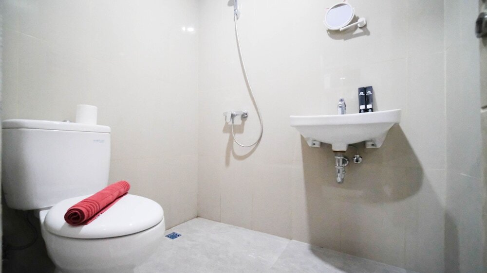 Сурабая: Nice And Comfy Studio At Grand Dharmahusada Lagoon Apartment