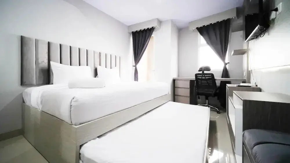 Сурабая: Nice And Comfy Studio At Grand Dharmahusada Lagoon Apartment