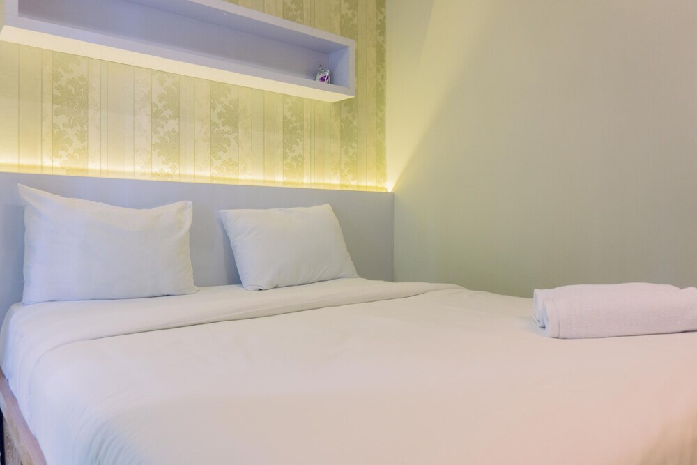 Джакарта: Cozy 1Br At The Mansion Kemayoran Apartment